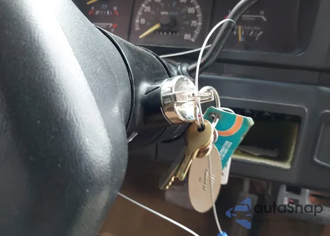 1989 Ford F350 z USA, uszkodzony, nr VIN 2FTJW35G1KCA26483